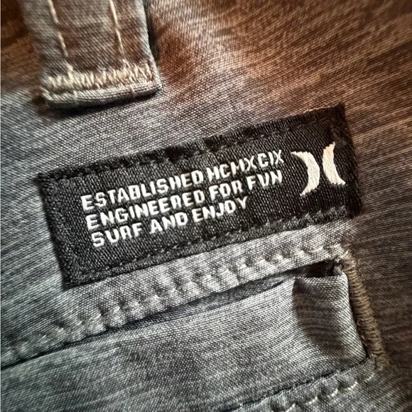 Hurley Men's Flat Front Shorts - 32W - Navy, Grey, Charcoal - 3-Pack - Lot of 3 - Picture 3 of 9